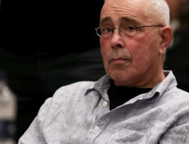 Προκαλεί ο Ζουράρις: «Ούτε εγώ θα υπέβαλα παραίτηση»